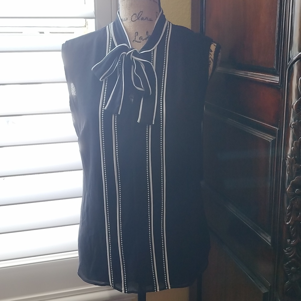 White House Black Market Blouse